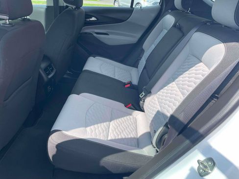 Used 2019 Chevrolet Equinox LS FWD image 13