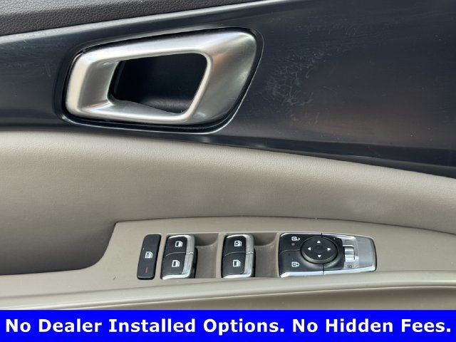Used 2025 Kia Carnival FWD image 20