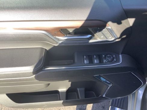 Used 2024 GMC Sierra 1500 SLT image 25