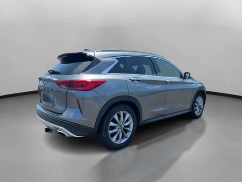 Used 2021 INFINITI QX50 Luxe AWD/4WD image 9