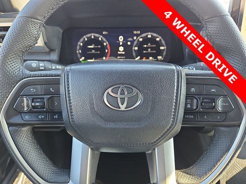 Used 2025 Toyota Tacoma TRD Sport image 24