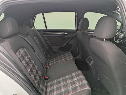 Used 2015 Volkswagen Golf image 20