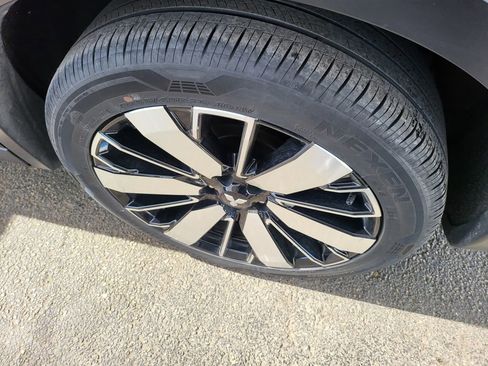 Used 2025 Mitsubishi Outlander SE image 7