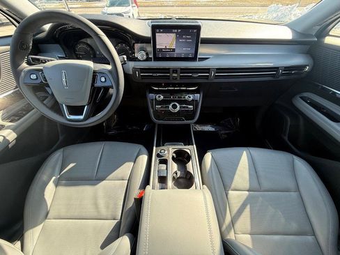 Certified 2022 Lincoln Corsair FWD w/ Equipment Group 101A image 9