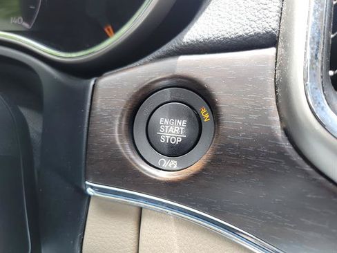 Used 2017 Jeep Grand Cherokee Limited RWD image 52