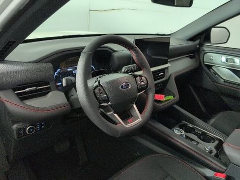 New 2026 Ford Explorer ST image 9