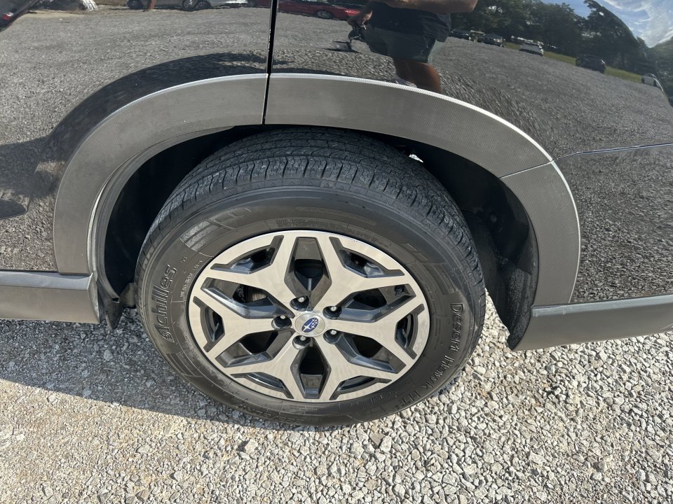 Used 2019 Subaru Forester Premium AWD/4WD image 22