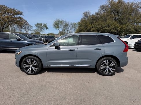 Certified 2023 Volvo XC60 B5 Plus w/ Climate Package image 3