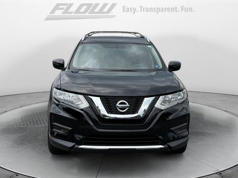 Used 2017 Nissan Rogue S w/ S Appearance Package AWD/4WD image 3