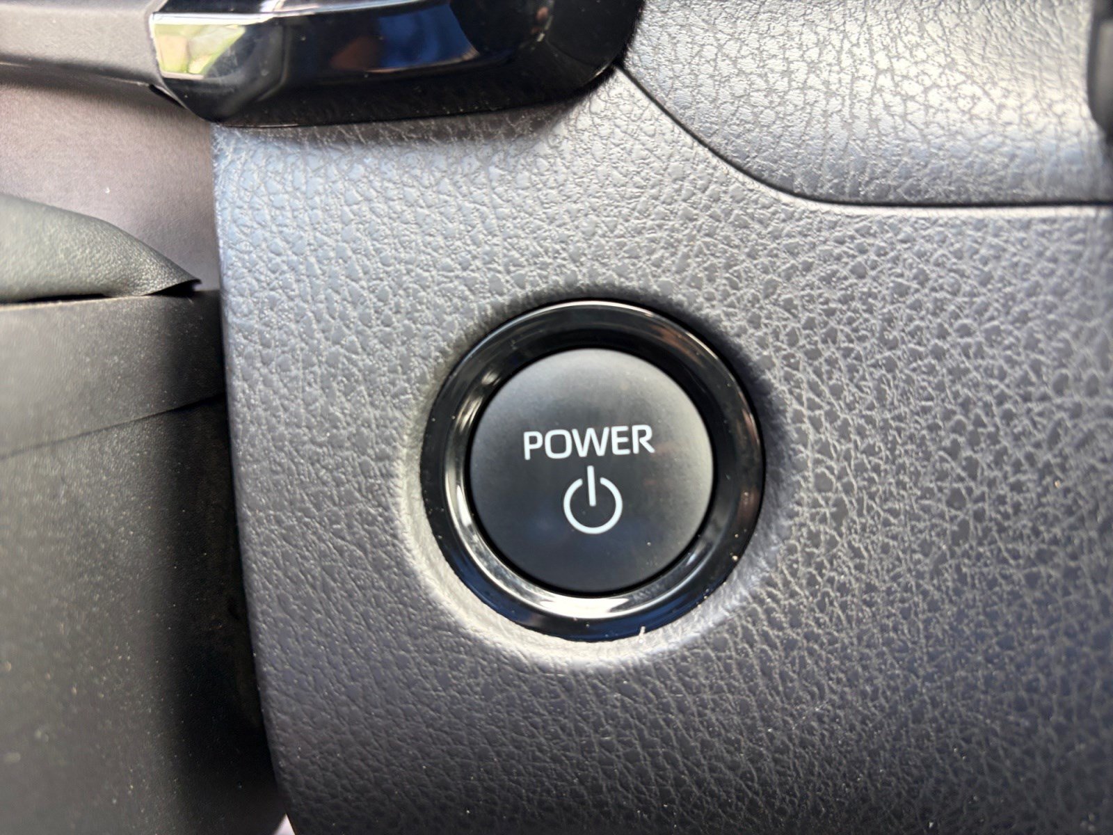 Used 2025 Toyota Camry SE FWD image 20