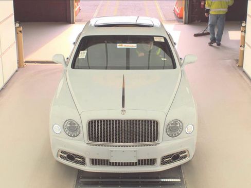 Used 2019 Bentley Mulsanne image 5