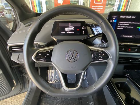 Certified 2024 Volkswagen ID.4 2WD image 28