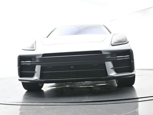 Certified 2026 Porsche Panamera GTS AWD/4WD image 58