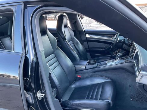 Used 2016 Porsche Panamera S image 10