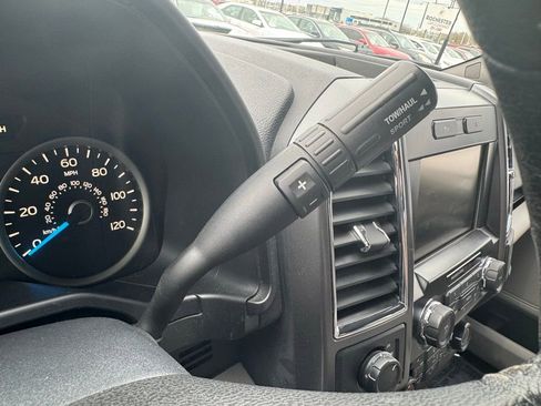 Used 2015 Ford F150 XLT w/ Equipment Group 302A Luxury AWD/4WD image 31