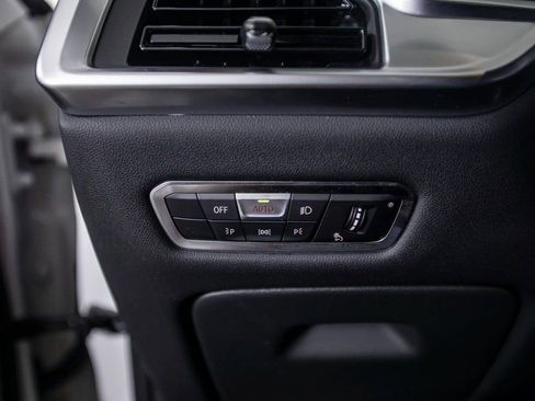 Used 2023 BMW X7 xDrive40i w/ M Sport Package image 36