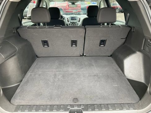 Used 2021 Chevrolet Equinox LT w/ Driver Convenience Package AWD/4WD image 26