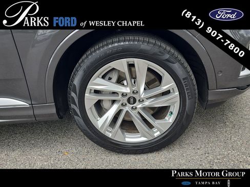 Used 2021 Audi Q7 2.0T Premium Plus AWD/4WD image 32