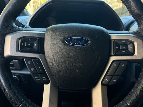 Used 2016 Ford F150 Platinum w/ Equipment Group 701A Luxury image 22