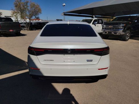 Used 2024 Honda Accord Touring image 5