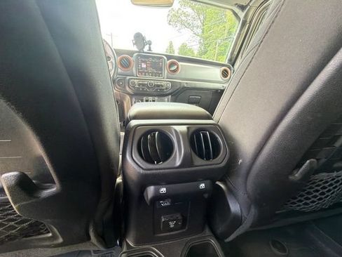 Used 2023 Jeep Gladiator Mojave w/ Trailer Tow Package AWD/4WD image 70