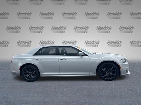 Used 2023 Chrysler 300 Touring L w/ Popular Equipment Group RWD image 10