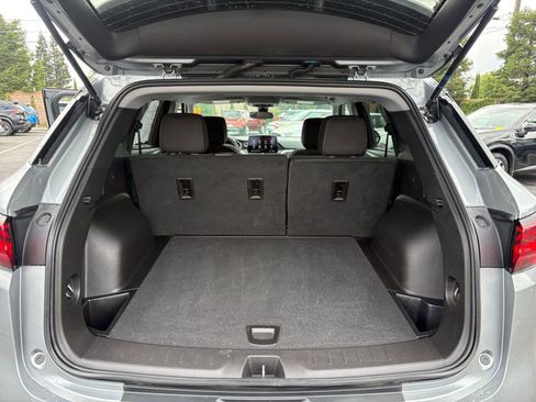 Used 2025 Chevrolet Blazer LT FWD image 33