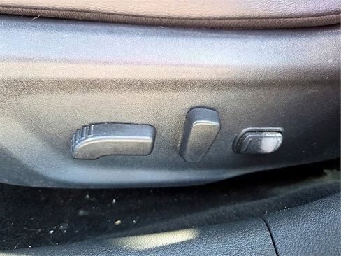 Used 2023 Nissan Sentra SR w/ SR Premium Package image 18