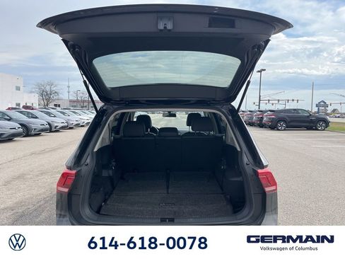 Used 2020 Volkswagen Tiguan SE image 15