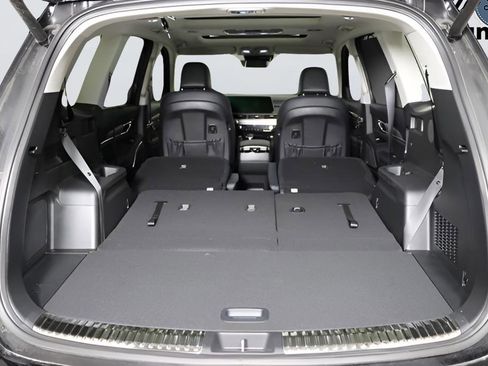 New 2025 Kia Telluride SX w/ SX Captain's Chair Package image 16