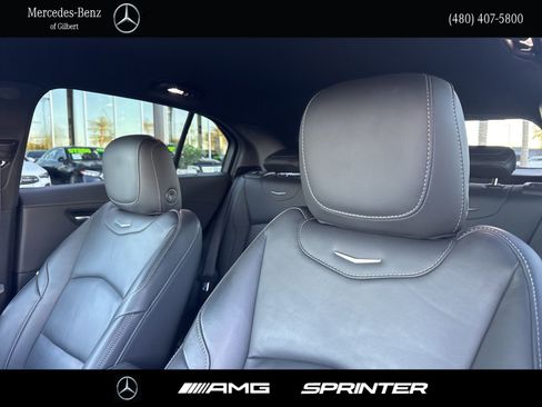 Used 2024 Cadillac XT4 Premium Luxury image 16