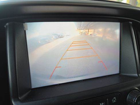 Used 2016 Chevrolet Colorado LT w/ LT Convenience Package image 13