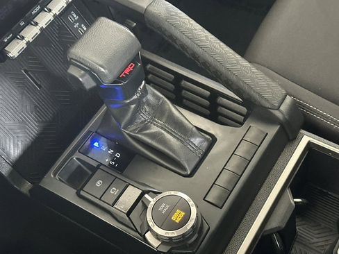 Used 2025 Toyota Tacoma TRD Sport image 20