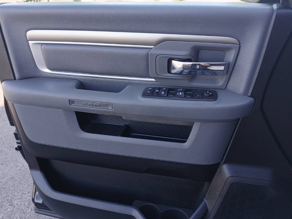 Used 2020 RAM 1500 Warlock AWD/4WD image 26