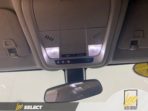Used 2018 Chevrolet Equinox LT FWD image 15