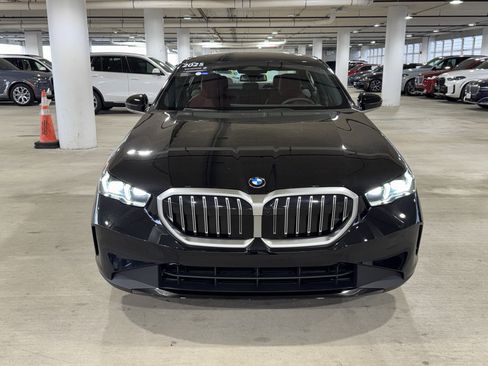 Certified 2025 BMW 530i 530i image 3