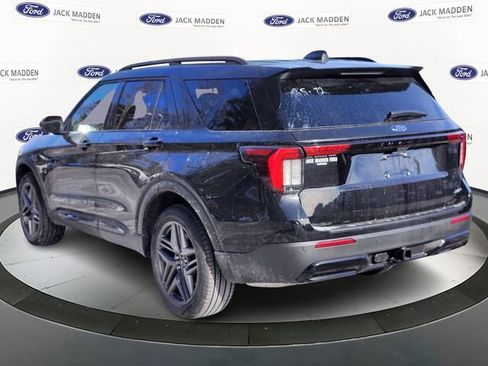New 2026 Ford Explorer ST-Line w/ ST-Line Street Pack AWD/4WD image 3