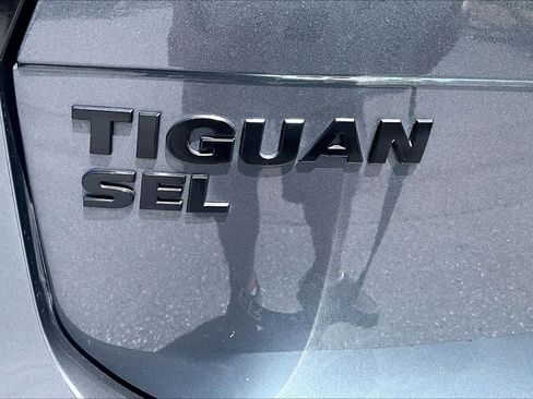Used 2019 Volkswagen Tiguan SEL Premium AWD/4WD image 10