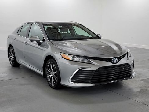 Certified 2024 Toyota Camry XLE w/ Cold Weather Package FWD image 2