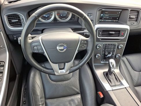 Used 2013 Volvo S60 T5 image 11