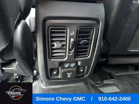 Used 2024 Dodge Durango GT AWD/4WD image 33