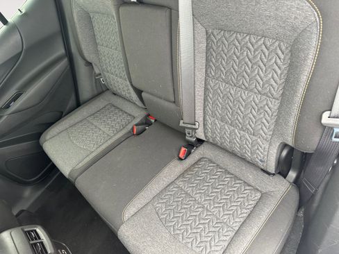 Used 2024 Chevrolet Equinox LT image 13