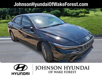 Used 2025 Hyundai Elantra SE