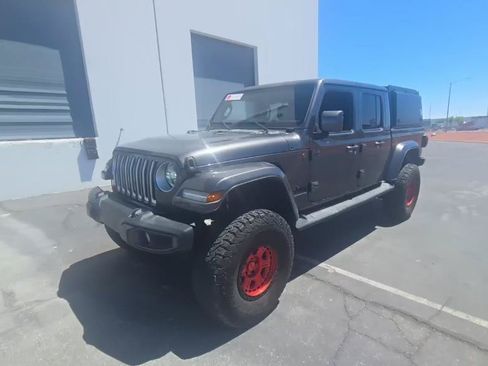 Used 2021 Jeep Gladiator Overland AWD/4WD image 2