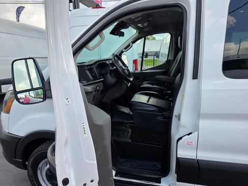 Used 2022 Ford Transit 350 XL image 19