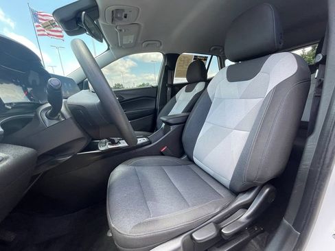 Used 2025 Chevrolet Trax LS FWD image 19