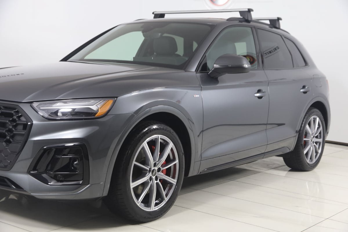 Used 2025 Audi Q5 e Premium Plus AWD/4WD image 43