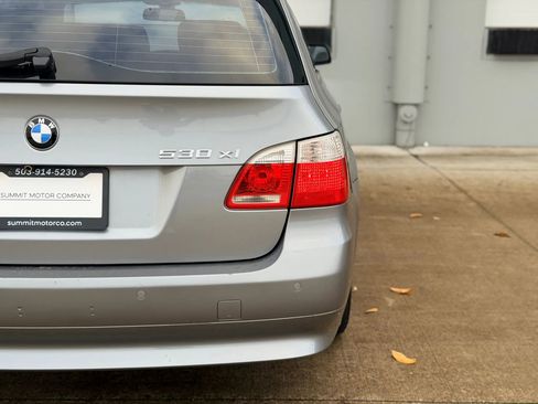Used 2007 BMW 530xi Wagon image 28