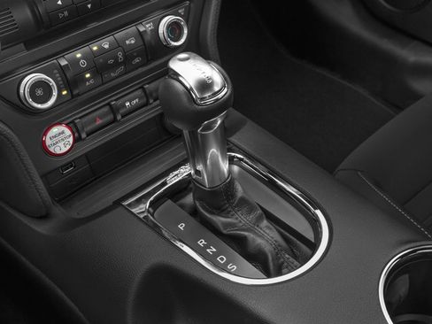 Used 2016 Ford Mustang Coupe RWD image 10