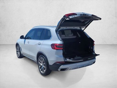 Used 2021 BMW X5 xDrive40i w/ Premium Package image 10